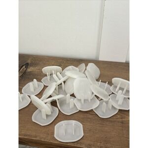 Safety 1st First Electric Outlet Plug Covers White Lot‎ of 24